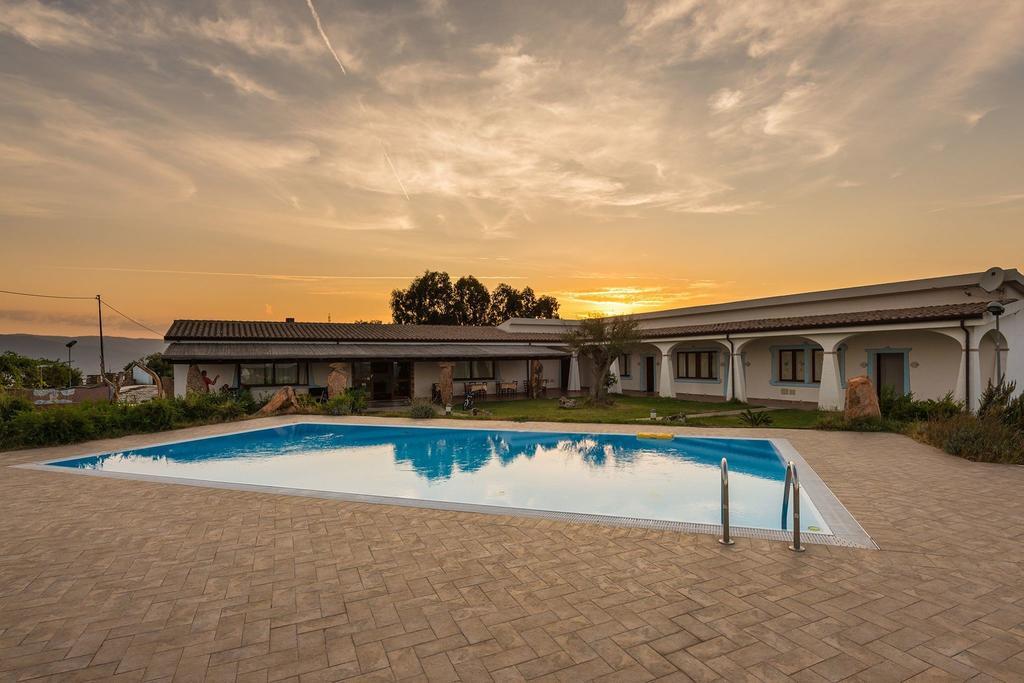 Agriturismo Irghitula Posada  Luaran gambar