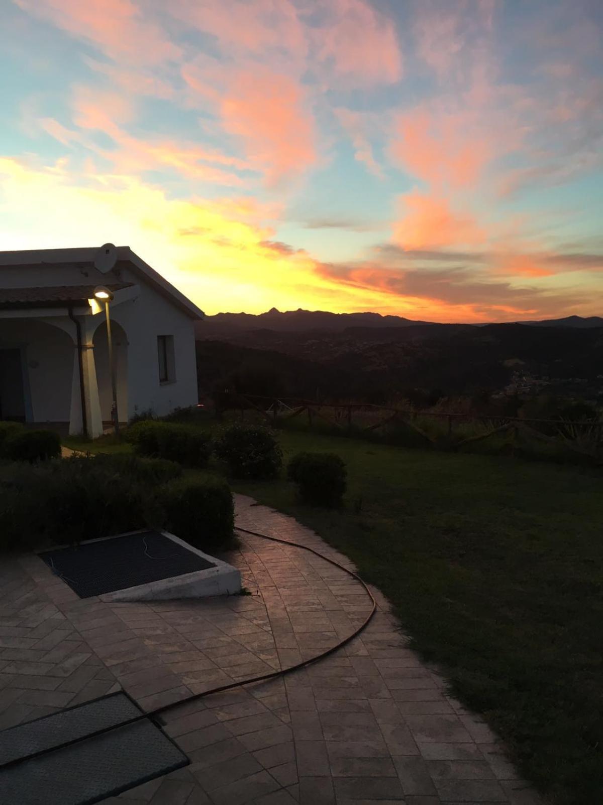 Agriturismo Irghitula Posada  Luaran gambar
