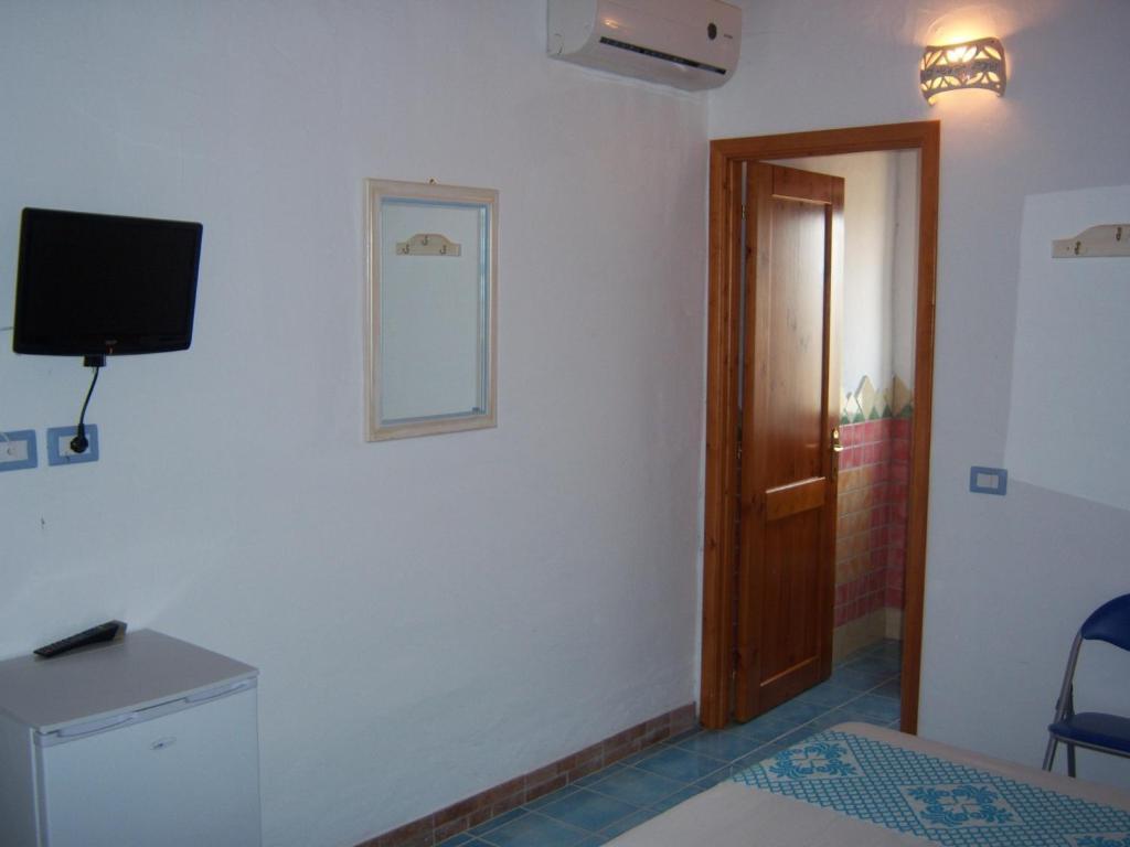 Agriturismo Irghitula Posada  Bilik gambar
