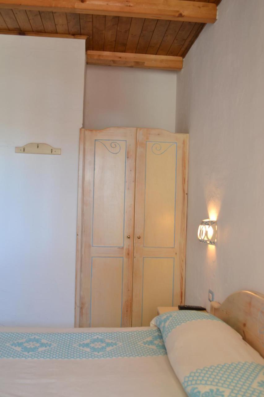 Agriturismo Irghitula Posada  Luaran gambar